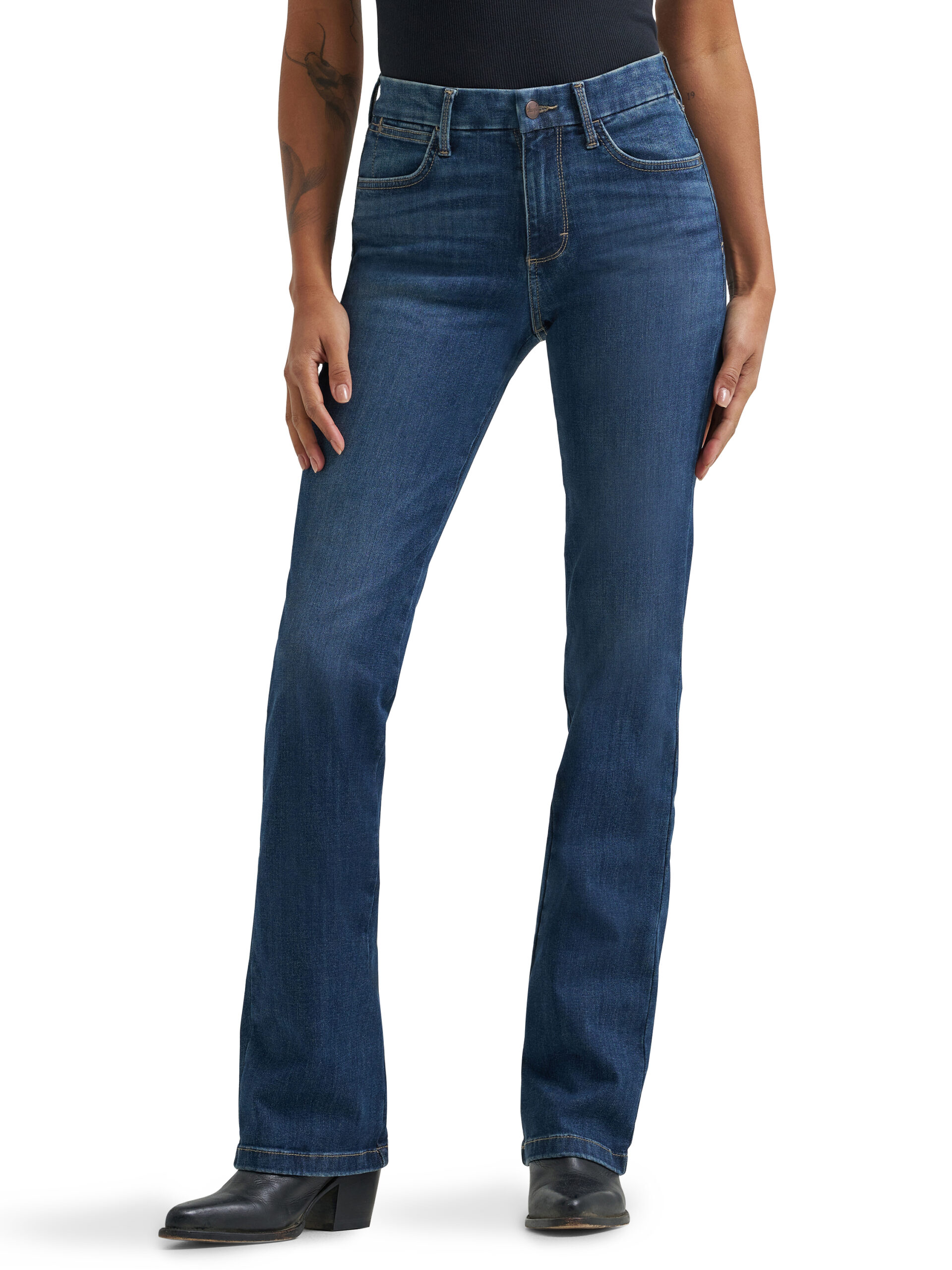 112359277 Women's Wrangler BESPOKE High Rise Bootcut Jean